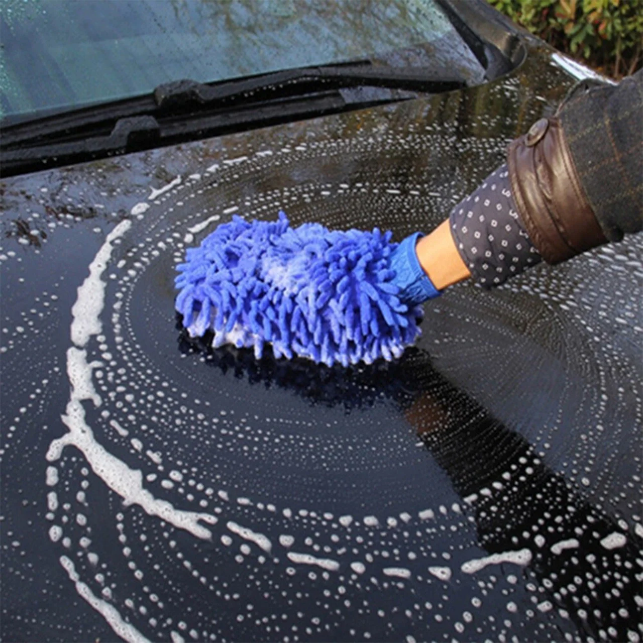 Microfiber Wash & Dust Chenille Mitt Cleaning Gloves – main view